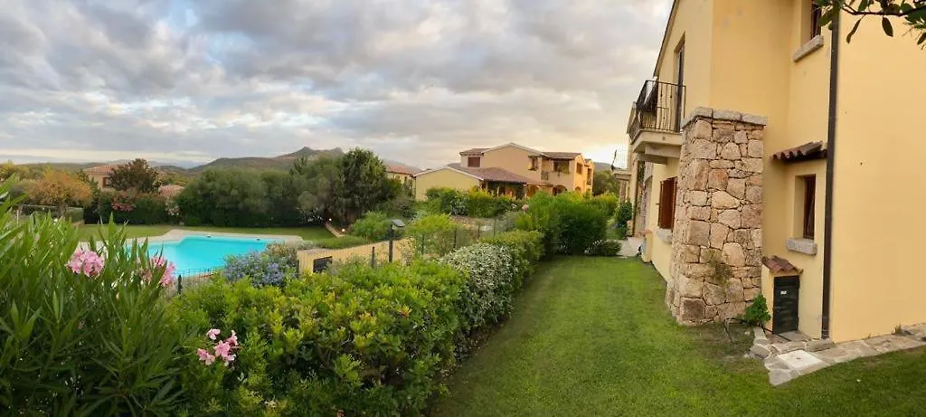 La Rosa Dei Venti Residence Монте Петросу 0*,  Италия